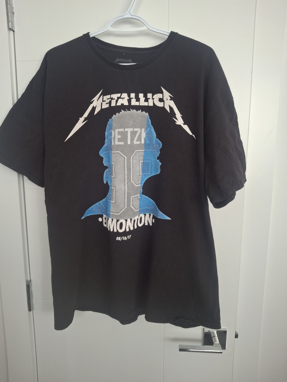 Metallica Mens Black Graphic Tee with Blue Print Gretzky